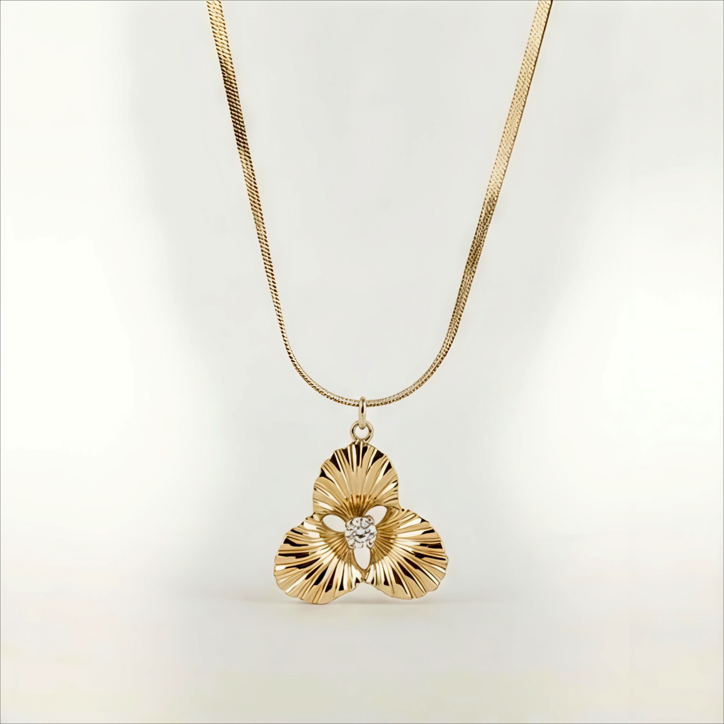 Floral Chain Pendant