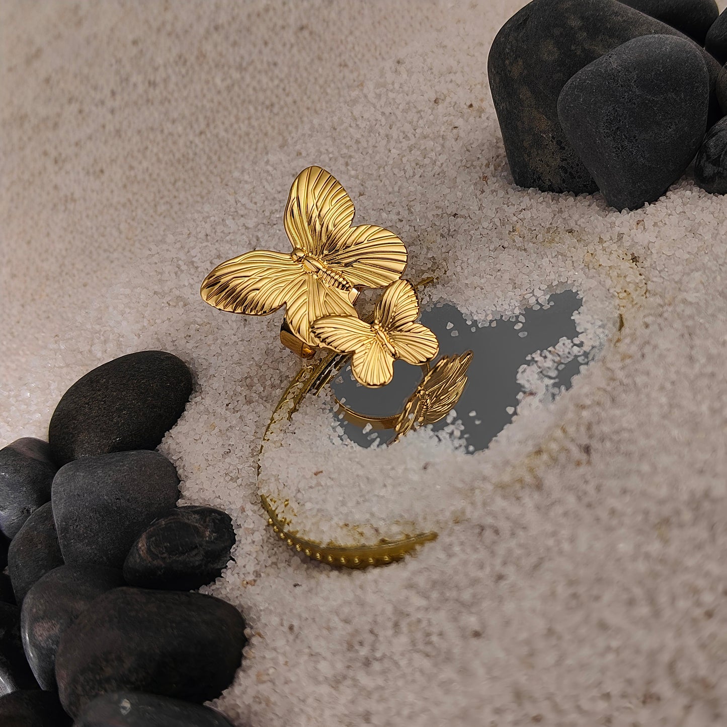Dual Butterfly Ring