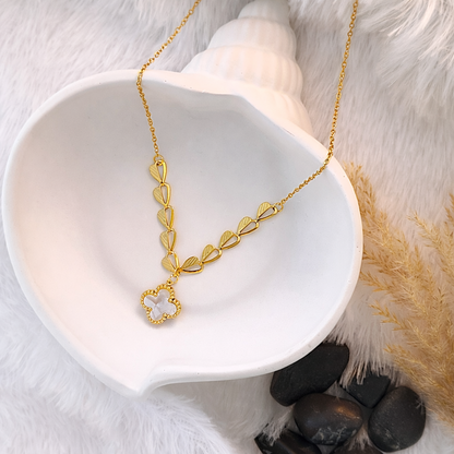 Gold Petal Link Chain & Mother of Pearl Clover Pendant Necklace